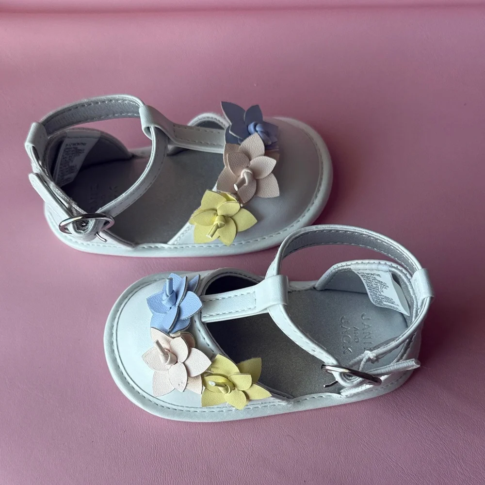 Janie and Jack baby girl Sandals with Floral Accents 6-12months